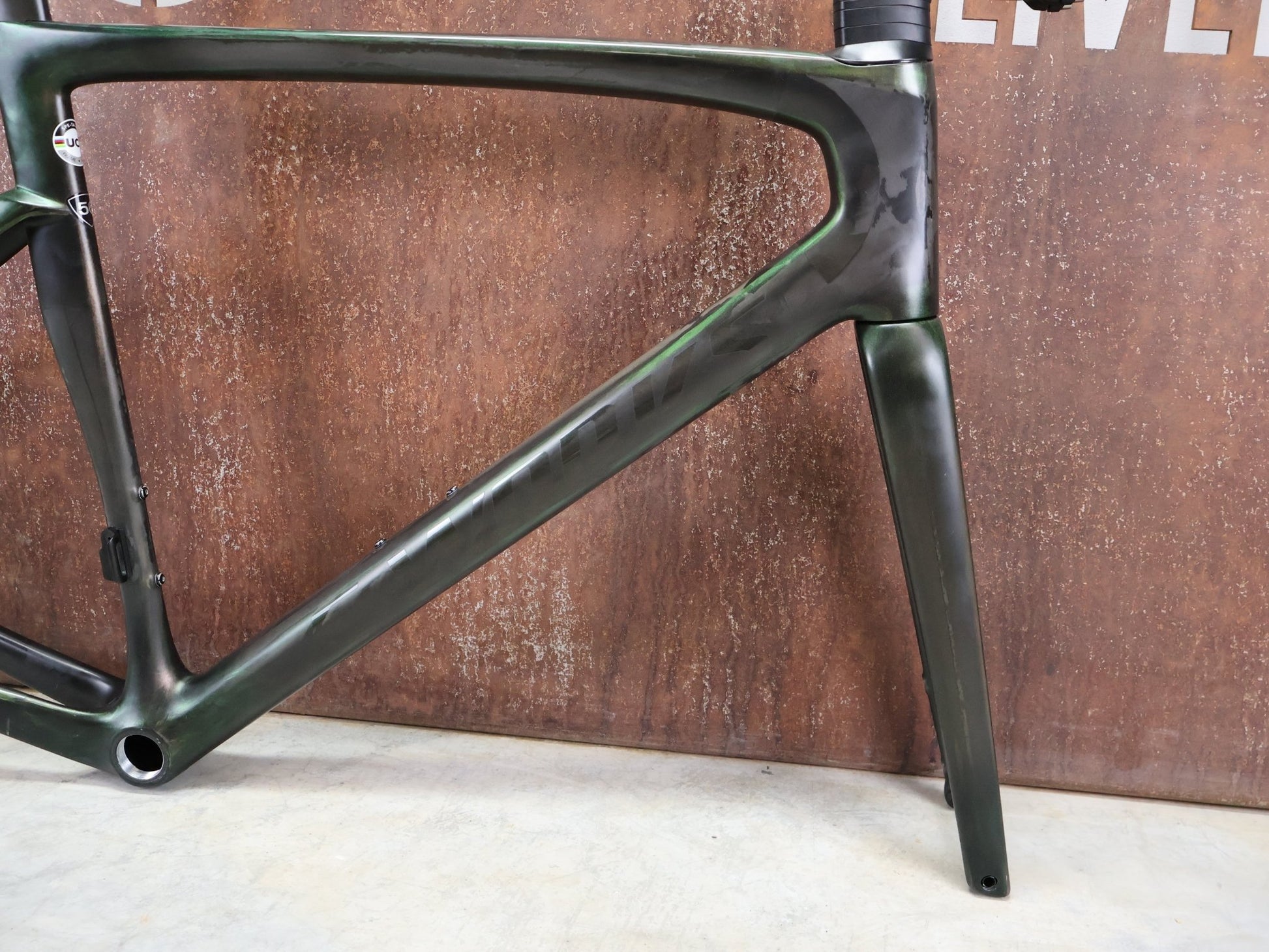 Rennradrahmen von Specialized, SPECIALIZED S - WORKS TARMAC SL7 RAHMENSET / DISC / 56CM vor USEDBIKES - OB.DE Hintergrund