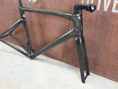 Rennradrahmen von Specialized, SPECIALIZED S - WORKS TARMAC SL7 RAHMENSET / DISC / 56CM vor USEDBIKES - OB.DE Hintergrund