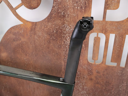 Rennradrahmen von Specialized, SPECIALIZED S - WORKS TARMAC SL7 RAHMENSET / DISC / 56CM vor USEDBIKES - OB.DE Hintergrund