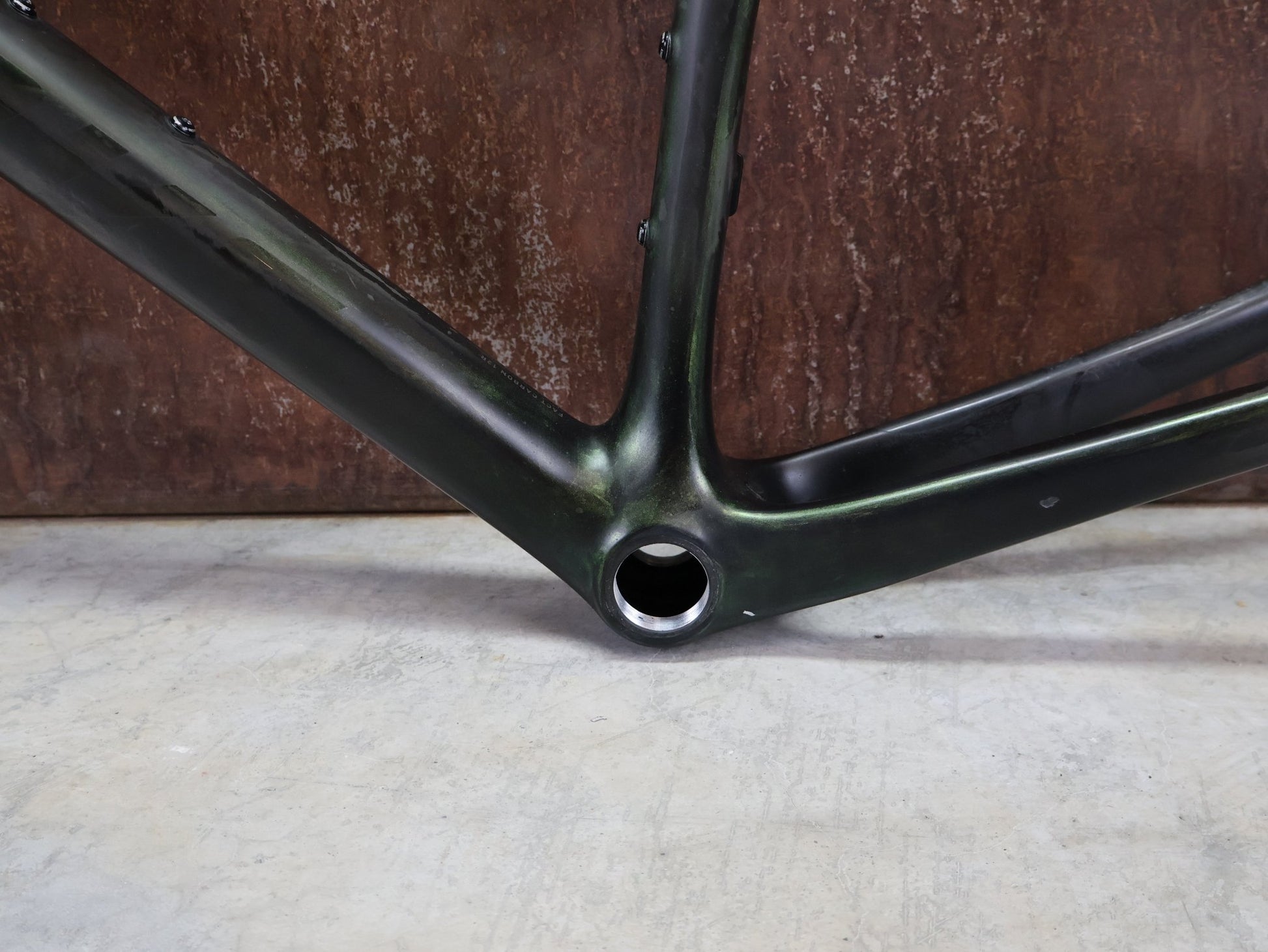 Rennradrahmen von Specialized, SPECIALIZED S - WORKS TARMAC SL7 RAHMENSET / DISC / 56CM vor USEDBIKES - OB.DE Hintergrund