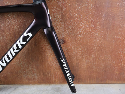 Rennradrahmen von Specialized, SPECIALIZED S - WORKS TARMAC SL7 RAHMENSET / FACT 12R CARBON / 52 CM vor USEDBIKES - OB.DE Hintergrund