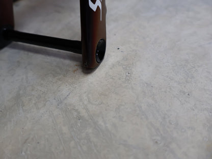 Rennradrahmen von Specialized, SPECIALIZED SWORKS TARMAC SL8 RAHMENSET / RED TO BLACK PEARL / DISC / 49CM vor USEDBIKES - OB.DE Hintergrund