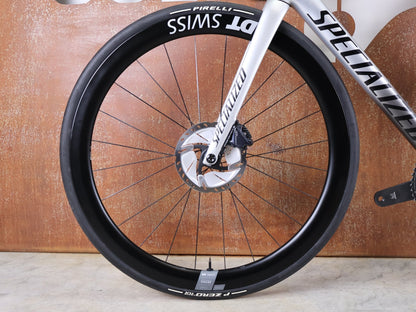 Rennrad von Specialized, SPECIALIZED TARMAC SL7 EXPERT UDI2 / SHIMANO ULTEGRA DI2 – DT SWISS ARC 1600 45 MM – GRÖSSE 52 CM vor USEDBIKES - OB.DE Hintergrund