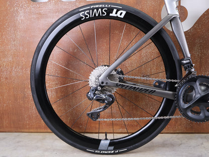 Rennrad von Specialized, SPECIALIZED TARMAC SL7 EXPERT UDI2 / SHIMANO ULTEGRA DI2 – DT SWISS ARC 1600 45 MM – GRÖSSE 52 CM vor USEDBIKES - OB.DE Hintergrund