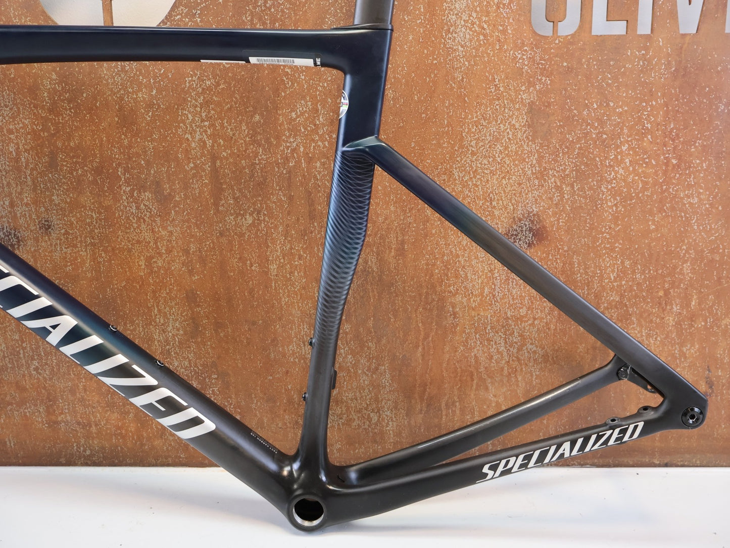Rennradrahmen von Specialized, SPECIALIZED TARMAC SL7 RAHMENSET / GRÖßE 58 CM / SATIN TEAL TINT BLACK vor USEDBIKES-OB.DE Hintergrund