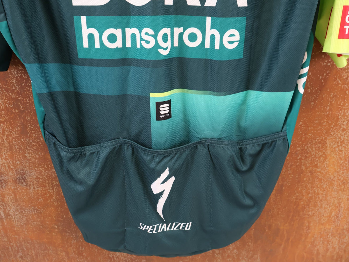 Kurzarm Trikot - BOH von Sportful, SPORTFUL BORA HANSGROHE BOMBER JERSEY RADTRIKOT KURZARM AERO / 3XL vor USEDBIKES-OB.DE Hintergrund