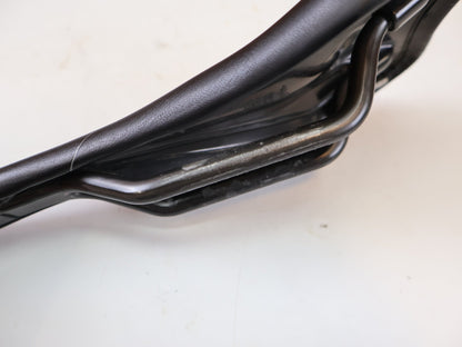 Sattel von SQ Lab, SQlab 612 Carbon Sattel 7x10mm 146g / 12 vor USEDBIKES-OB.DE Hintergrund