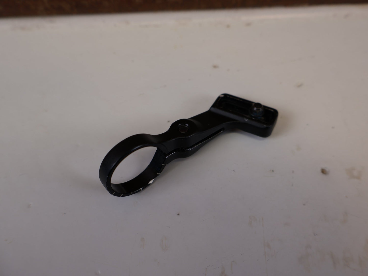 Zubehör von Sram, SRAM AXS POD CONTROLLER KLEMMSCHELLEN SET MMX / LINKS & RECHTS vor USEDBIKES-OB.DE Hintergrund