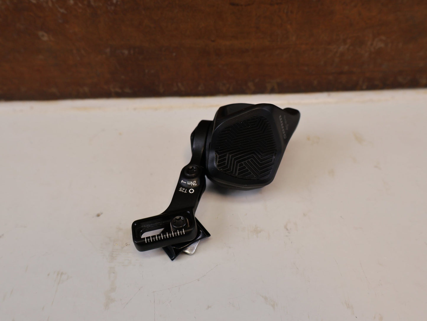 Schaltungsteile von Sram, SRAM AXS POD ROCKER CONTROLLER LINKS / D1 MATCHMAKER X vor USEDBIKES-OB.DE Hintergrund