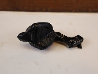 Schaltungsteile von Sram, SRAM AXS POD ROCKER CONTROLLER RECHTS / D1 MATCHMAKER X vor USEDBIKES-OB.DE Hintergrund