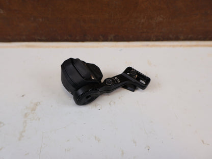 Schaltungsteile von Sram, SRAM AXS Pod Ultimate Controller Links Matchmaker MMX vor USEDBIKES-OB.DE Hintergrund