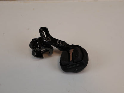 Schaltungsteile von Sram, SRAM AXS POD ULTIMATE CONTROLLER / MATCHMAKER LINKS / KABELLOS vor USEDBIKES - OB.DE Hintergrund