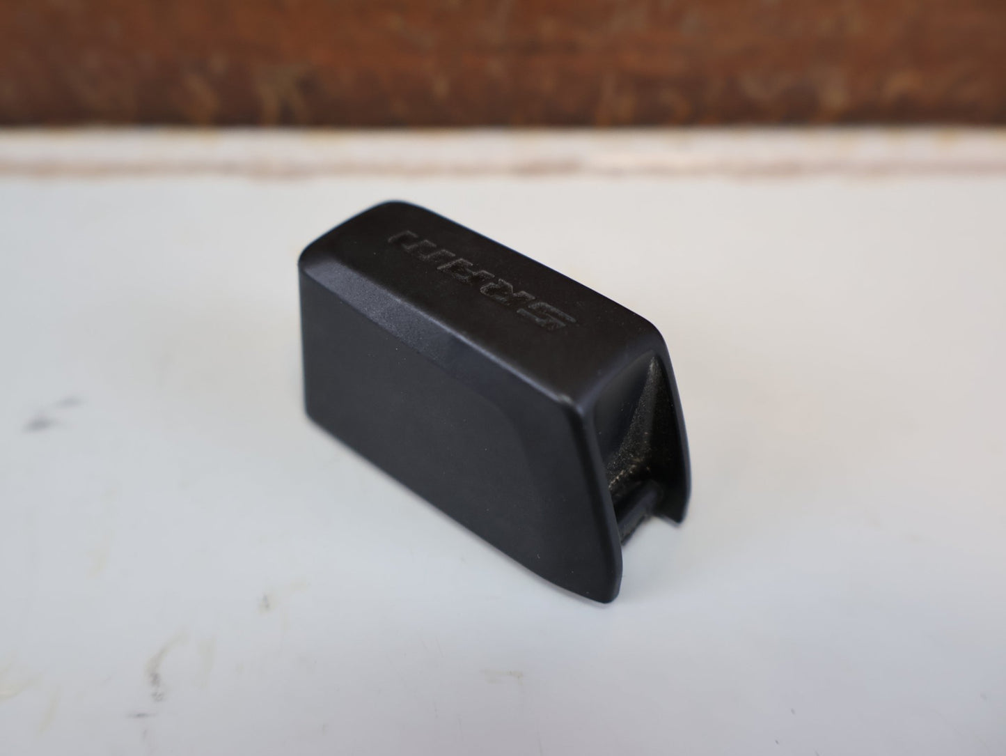 Zubehör von Sram, SRAM BATTERIE / AKKU EAGLE / ETAP / REVERB / AXS vor USEDBIKES-OB.DE Hintergrund
