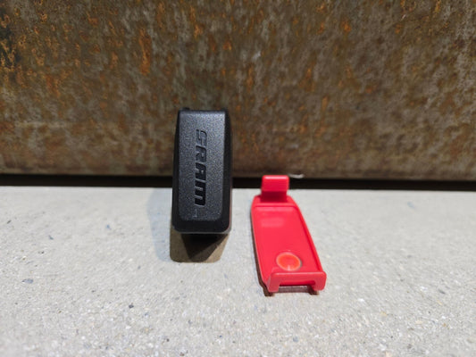 Zubehör von Sram, SRAM BATTERIE / AKKU EAGLE / ETAP / REVERB / AXS vor USEDBIKES - OB.DE Hintergrund