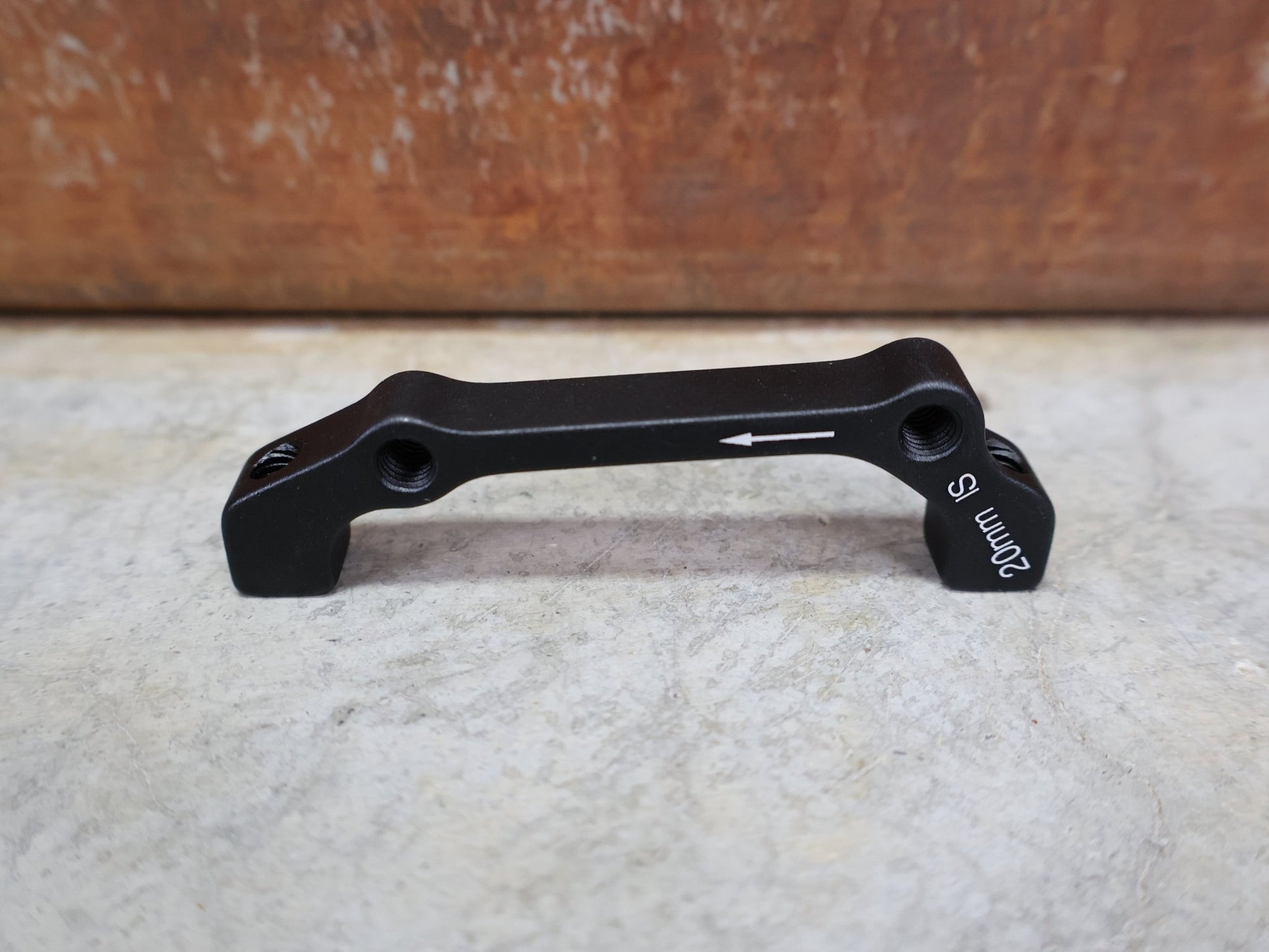 Zubehör von Sram, SRAM BREMSADAPTER +20 IS AUF PM FÜR VR 180 MM / HR 160 MM – 00.5318.009.001 vor USEDBIKES - OB.DE Hintergrund