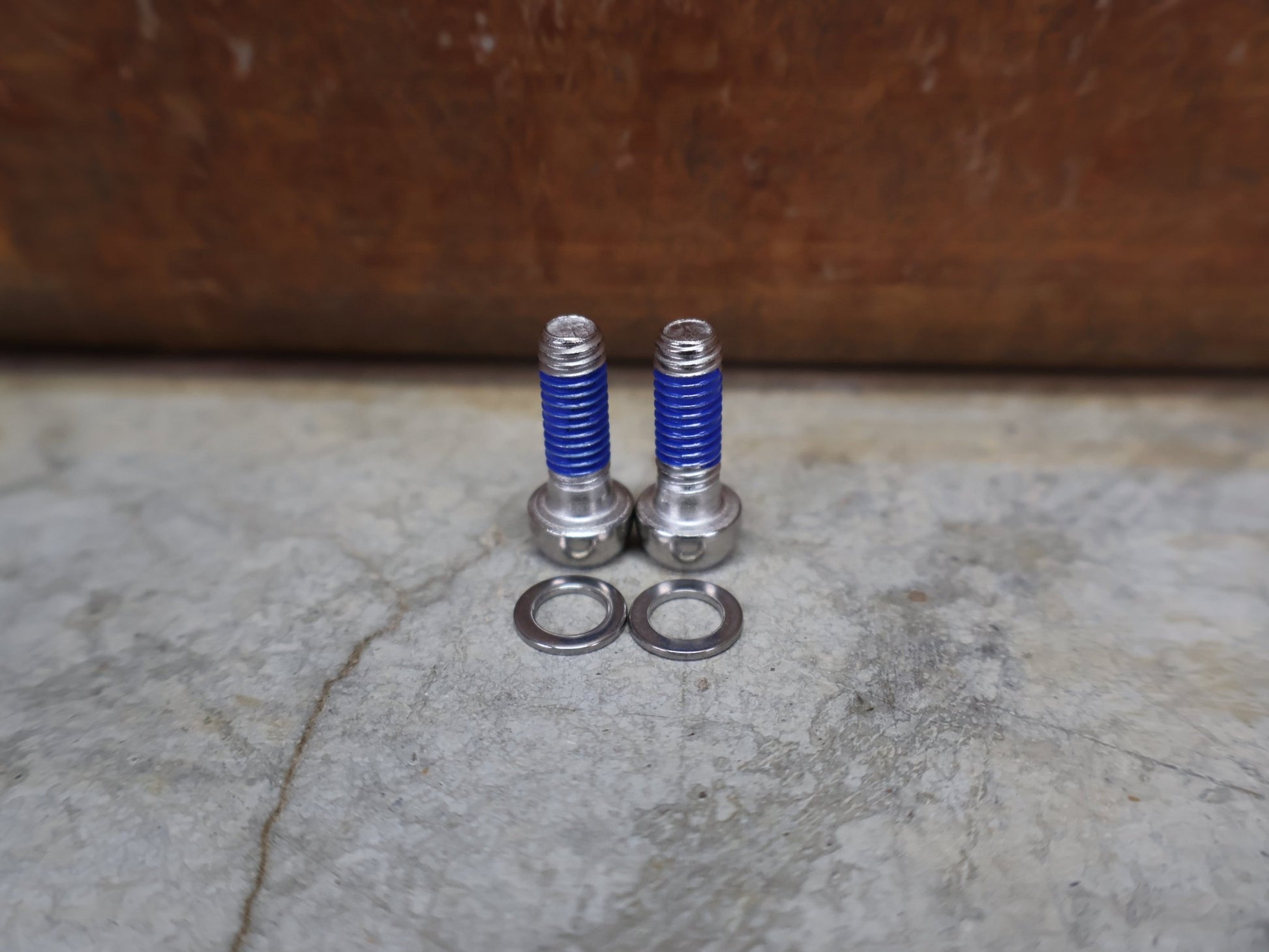 Zubehör von Sram, SRAM BREMSADAPTER +20 IS AUF PM FÜR VR 180 MM / HR 160 MM – 00.5318.009.001 vor USEDBIKES - OB.DE Hintergrund