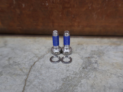 Zubehör von Sram, SRAM BREMSADAPTER +20 IS AUF PM FÜR VR 180 MM / HR 160 MM – 00.5318.009.001 vor USEDBIKES - OB.DE Hintergrund