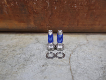 Zubehör von Sram, SRAM BREMSADAPTER IS AUF PM FÜR 200 MM ROTOR – 00.5318.009.003 vor USEDBIKES - OB.DE Hintergrund