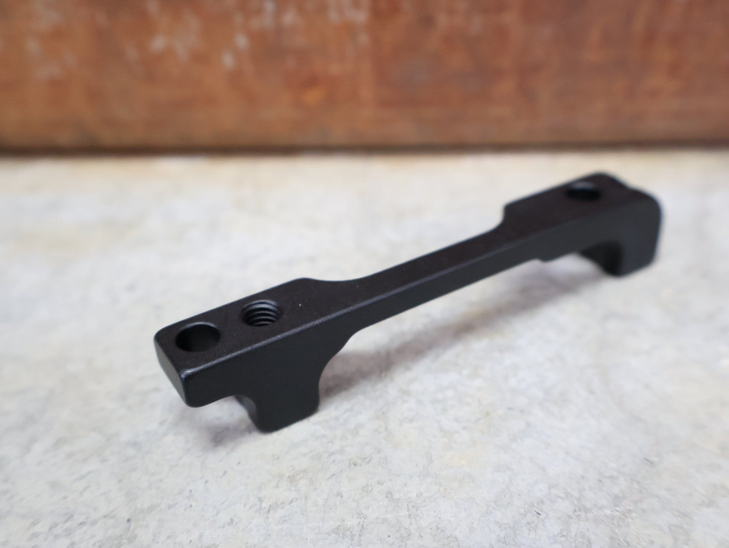 Zubehör von Sram, SRAM BREMSADAPTER PM 6" AUF PM – 40MM – 00.5318.007.003 vor USEDBIKES - OB.DE Hintergrund