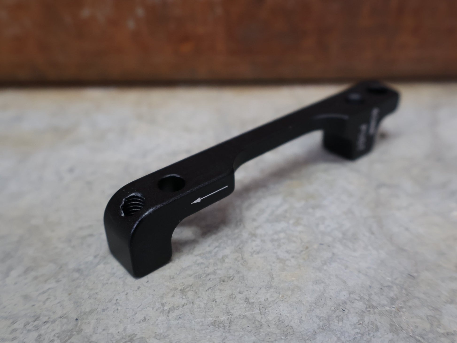 Zubehör von Sram, SRAM BREMSADAPTER PM 6" AUF PM – 40MM – 00.5318.007.003 vor USEDBIKES - OB.DE Hintergrund