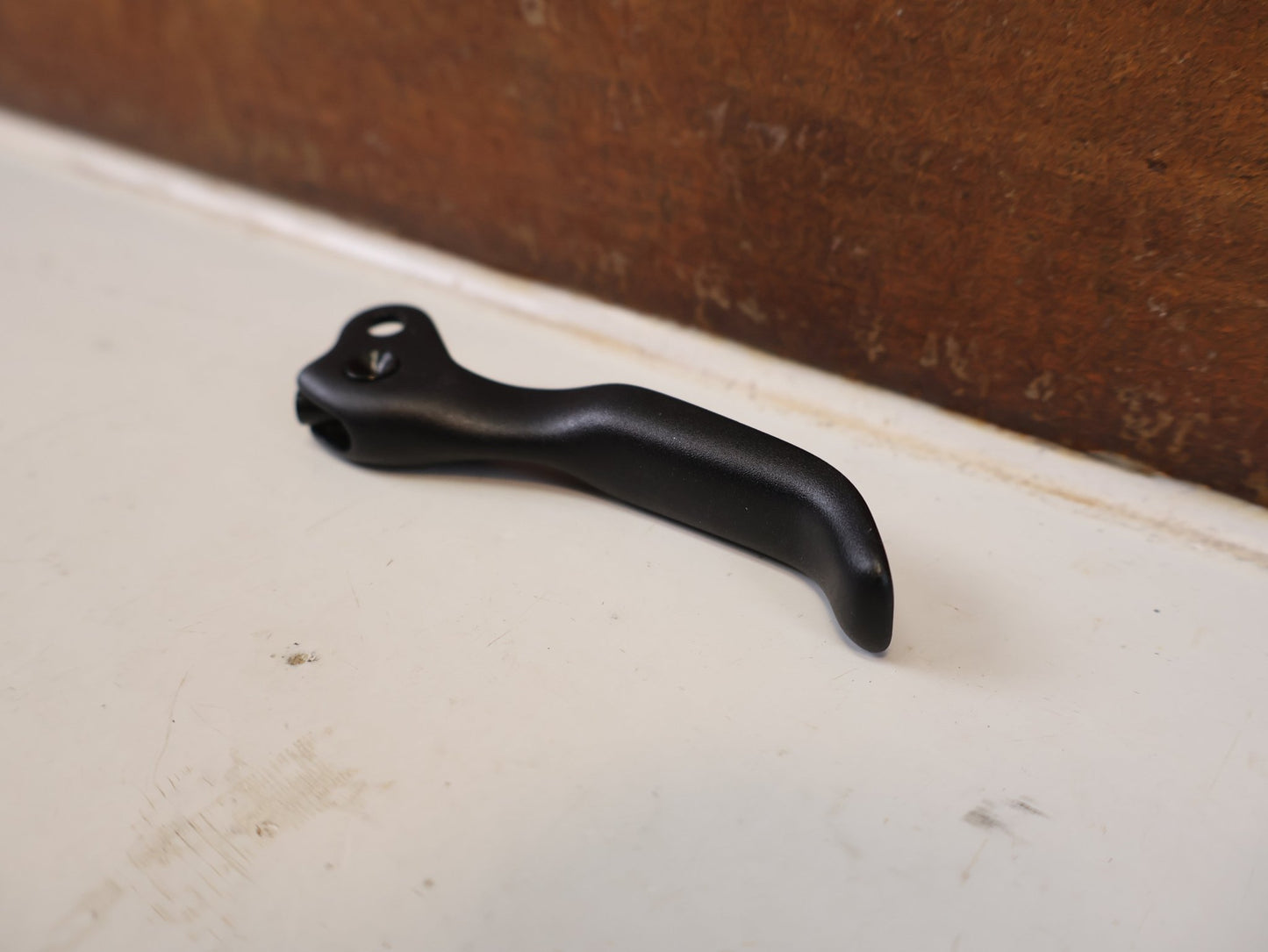 Bremshebel von Sram, SRAM BREMSHEBEL GUIDE R DB5 ALUMINIUM SCHWARZ vor USEDBIKES-OB.DE Hintergrund