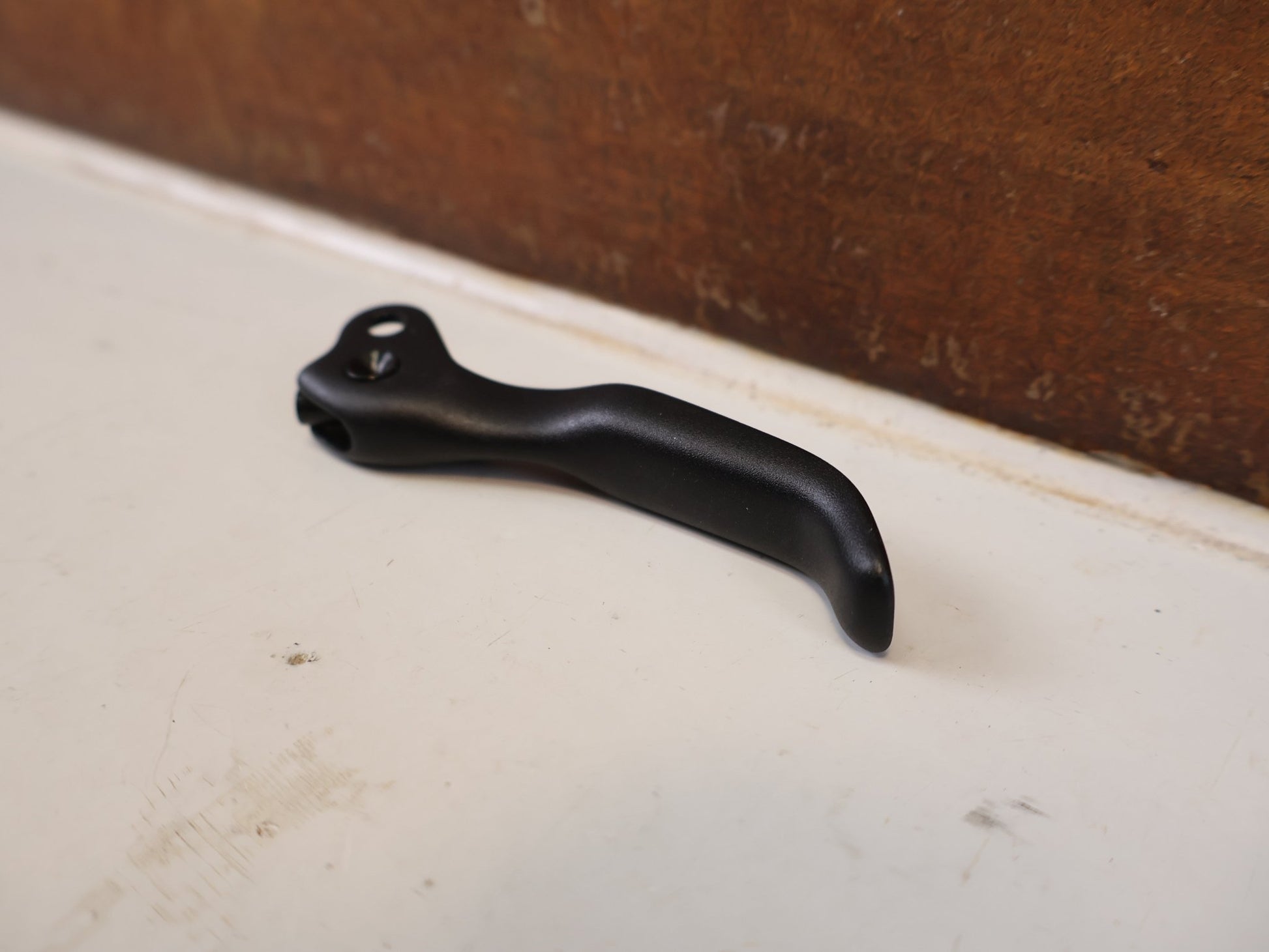 Bremshebel von Sram, SRAM BREMSHEBEL GUIDE R DB5 ALUMINIUM SCHWARZ vor USEDBIKES-OB.DE Hintergrund