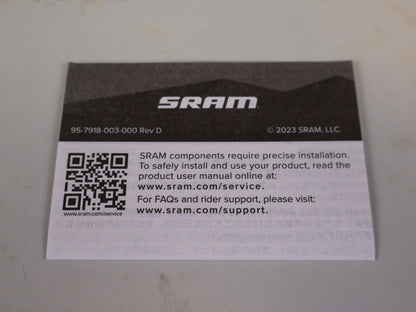 Bremsleitung von Sram, SRAM BREMSLEITUNG 200 CM SCHWARZ BANJO SCHWARZ vor USEDBIKES-OB.DE Hintergrund