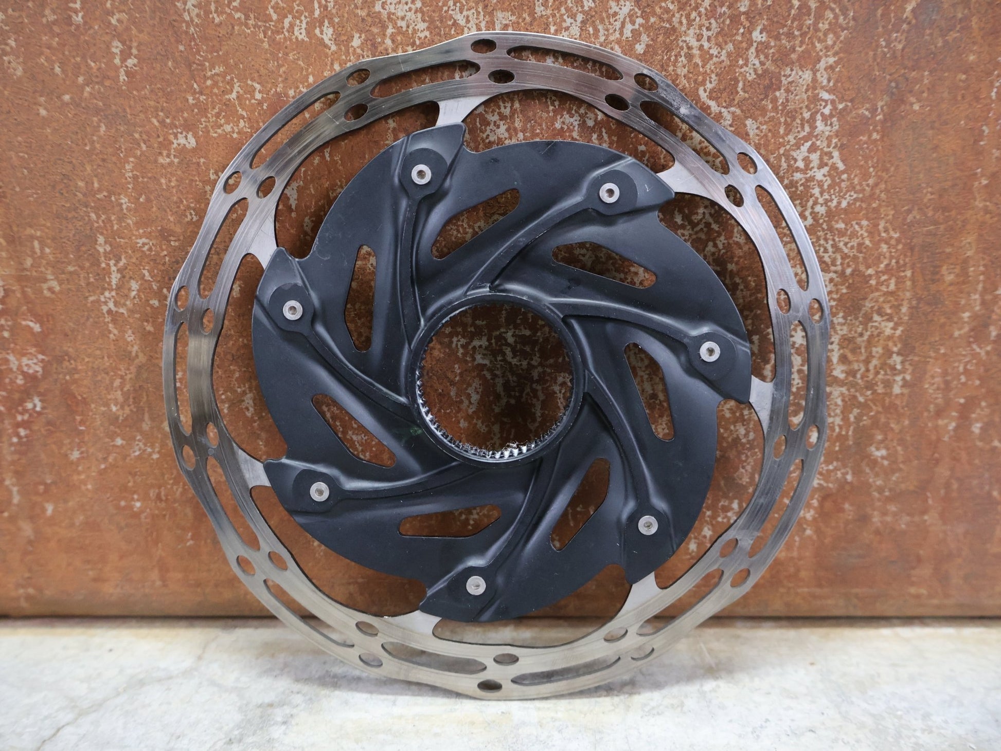 Bremsscheibe von Sram, SRAM – CENTERLINE XR ROUNDED BREMSSCHEIBE / CENTERLOCK / 160 MM / STÄRKE ÜBER 1,7 MM vor USEDBIKES - OB.DE Hintergrund