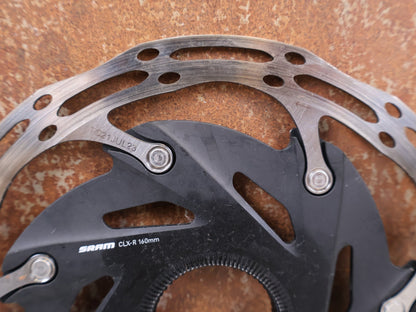 Bremsscheibe von Sram, SRAM Centerline XR Rounded Bremsscheiben Set 160mm CL 2x vor USEDBIKES-OB.DE Hintergrund