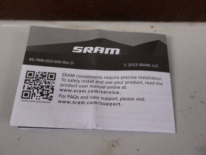 Zubehör von Sram, SRAM CODE GUIDE RE BREMSBELÄGE GESINTERT STAHL vor USEDBIKES-OB.DE Hintergrund