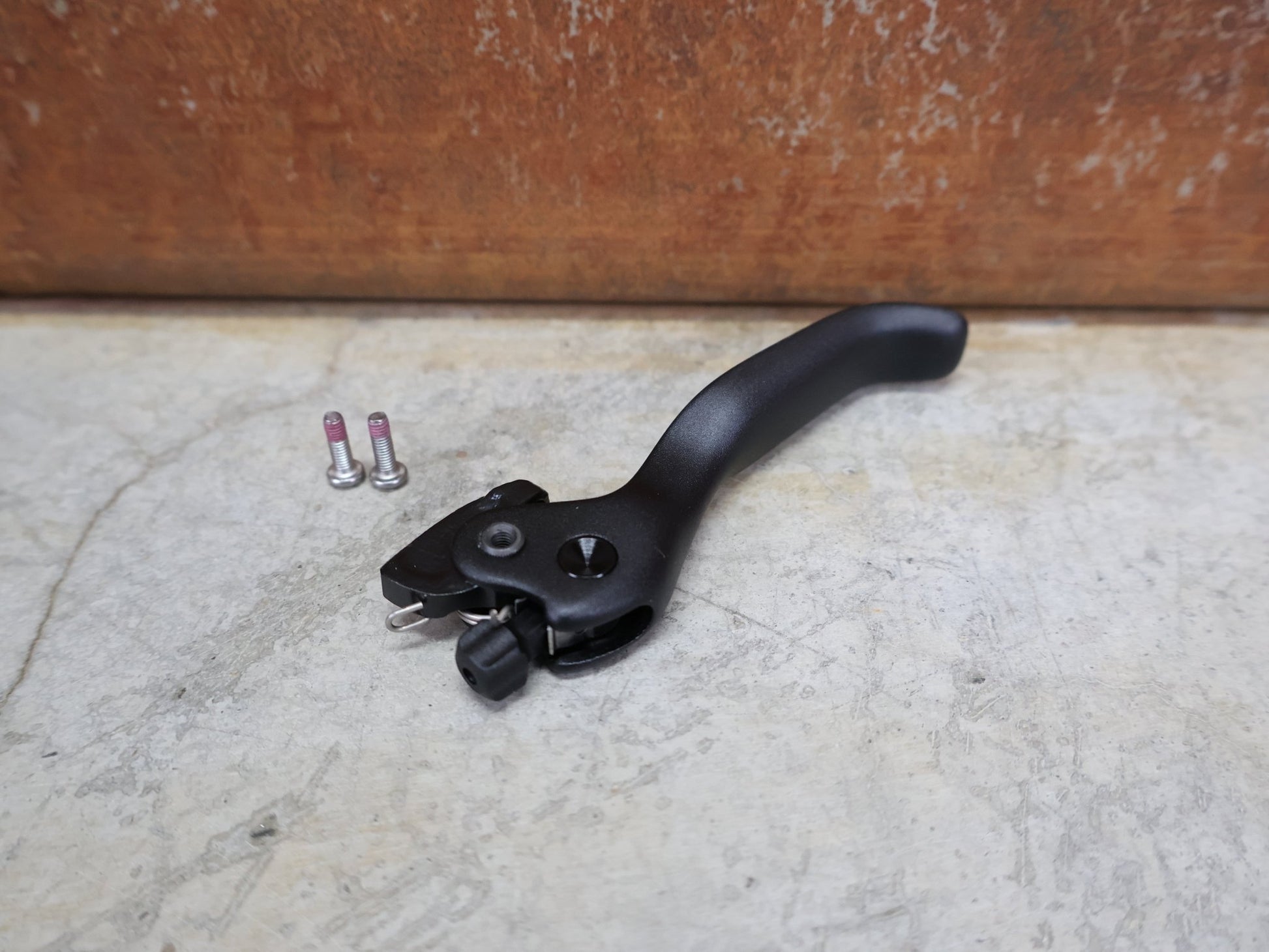 Zubehör von Sram, SRAM CODE STEALTH SILVER C1 ERSATZHEBEL – ALUMINIUM BREMSHEBEL (11.5018.053.006) vor USEDBIKES - OB.DE Hintergrund