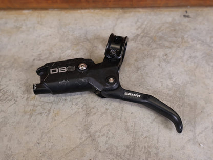 Bremse von Sram, SRAM DB8 SCHEIBENBREMSEN - SET VORNE + HINTEN – 4 - KOLBEN – MINERALÖL – MTB vor USEDBIKES - OB.DE Hintergrund