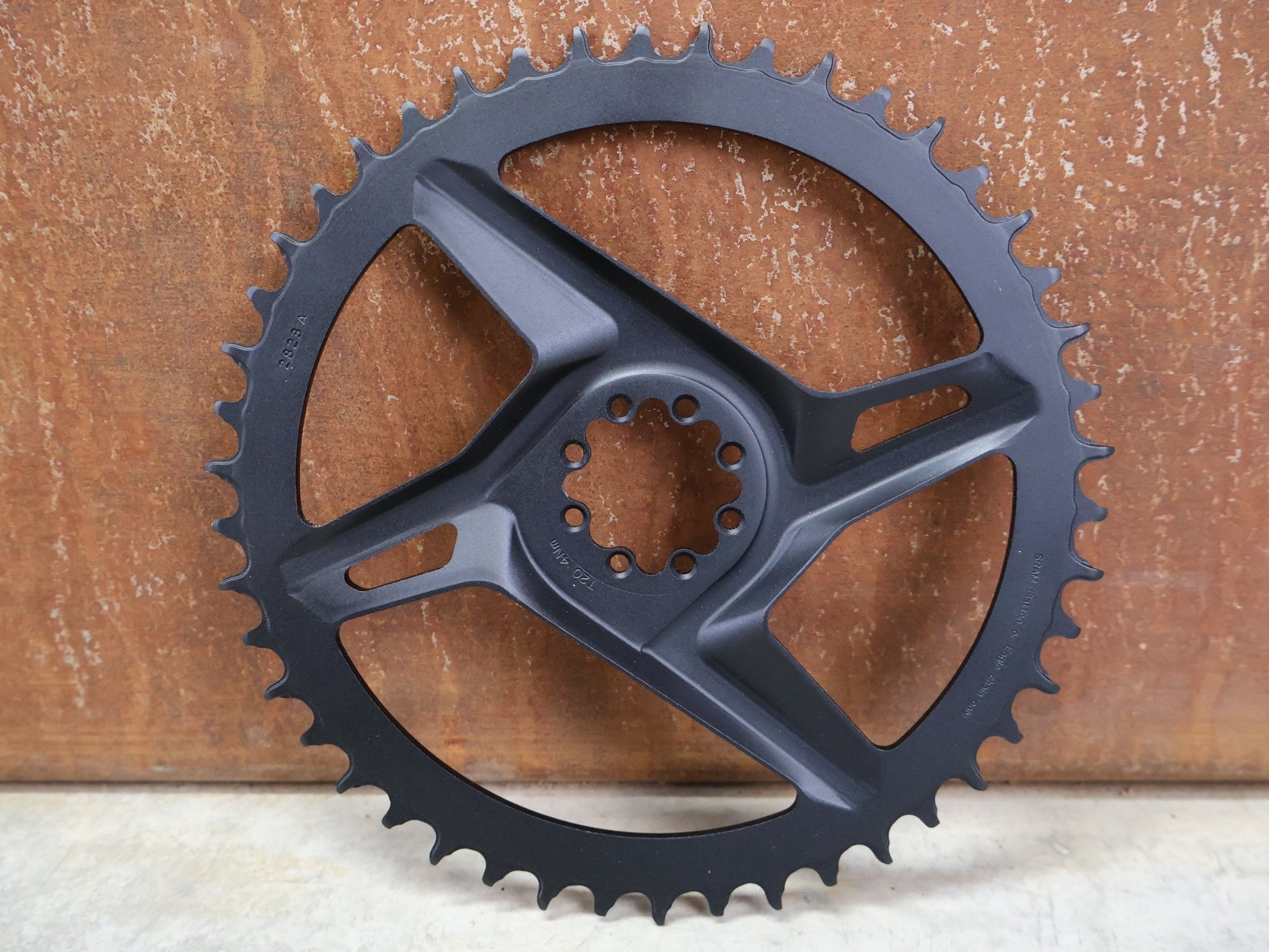 Kettenblatt von Sram, SRAM – DIRECT MOUNT KETTENBLATT 46T / X - SYNC D1 / 8 - LOCH / 1×12 - FACH / GREY vor USEDBIKES - OB.DE Hintergrund