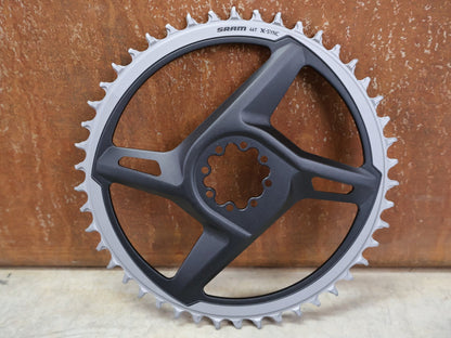 Kettenblatt von Sram, SRAM – DIRECT MOUNT KETTENBLATT 46T / X - SYNC D1 / 8 - LOCH / 1×12 - FACH / GREY vor USEDBIKES - OB.DE Hintergrund