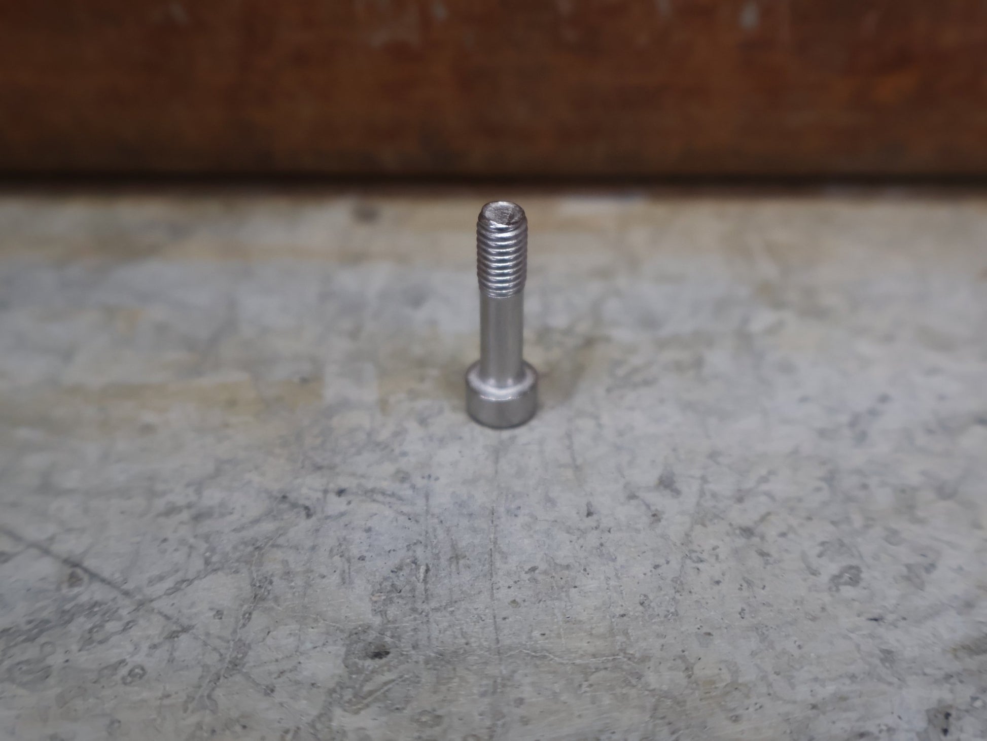 Zubehör von Sram, SRAM DISCRETE KLEMM­SCHELLE – FÜR XO/X9/X7/X5/GX TRIGGER SCHALTER vor USEDBIKES - OB.DE Hintergrund