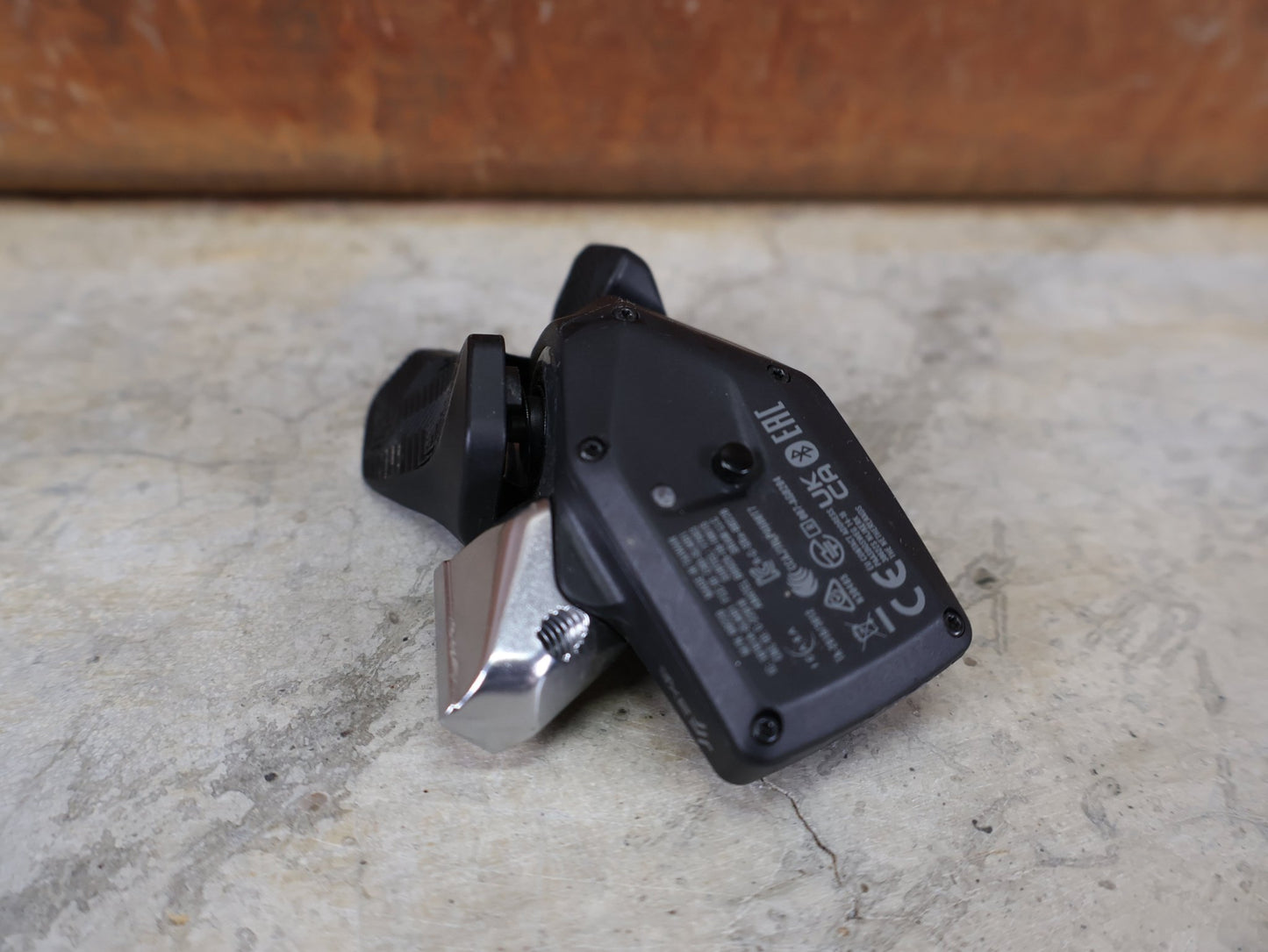 Schaltungsteile von Sram, SRAM EAGLE AXS CONTROLLER / SCHALTGRIFF 12 - FACH – WIRELESS – OHNE SCHELLE vor USEDBIKES - OB.DE Hintergrund