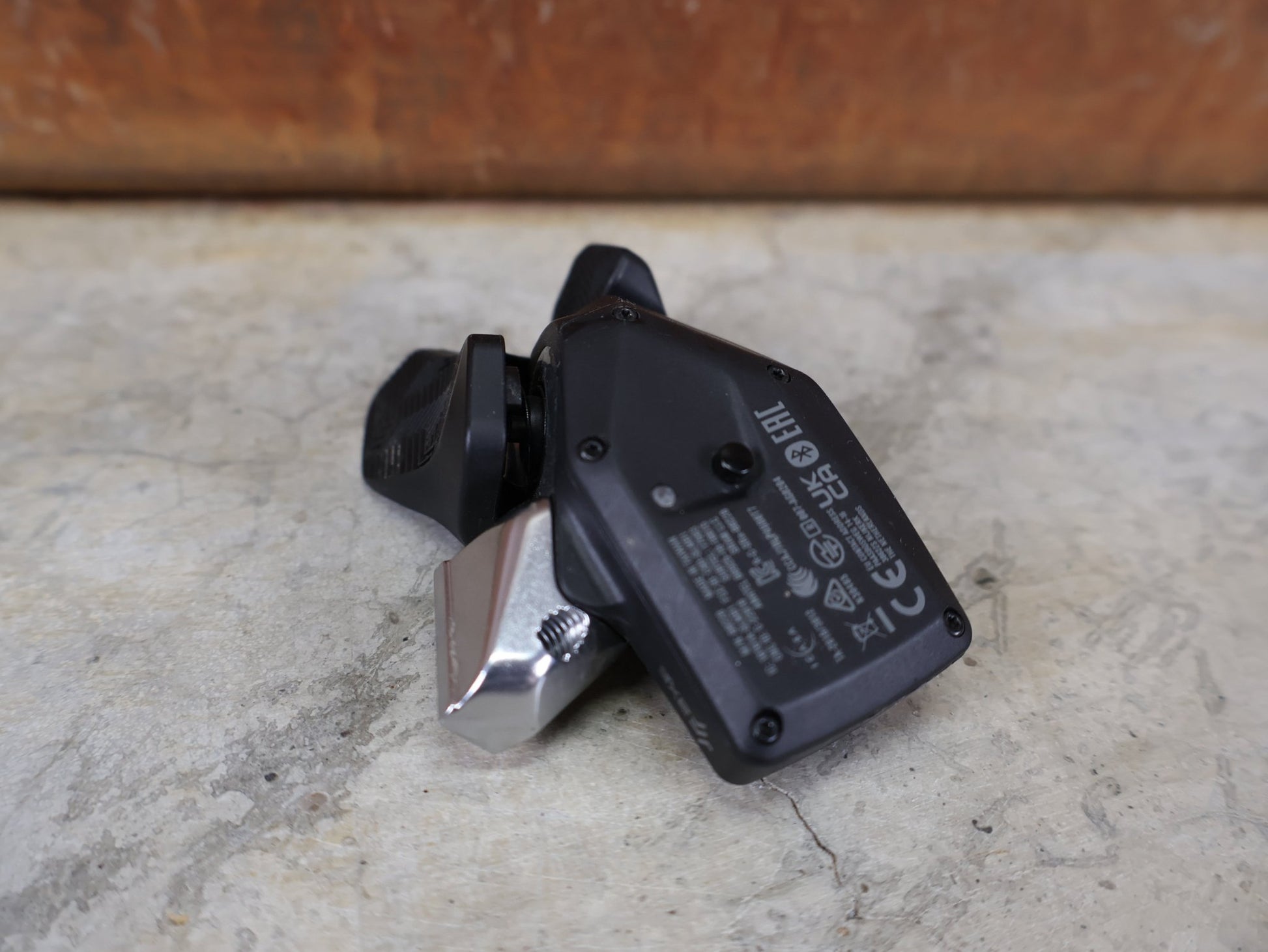 Schaltungsteile von Sram, SRAM EAGLE AXS CONTROLLER / SCHALTGRIFF 12 - FACH – WIRELESS – OHNE SCHELLE vor USEDBIKES - OB.DE Hintergrund