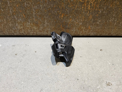 Schaltungsteile von Sram, SRAM EAGLE AXS CONTROLLER SCHALTHEBEL 12 FACH / ROCKER PADDLE vor USEDBIKES - OB.DE Hintergrund