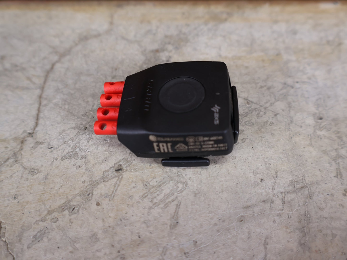 Zubehör von Sram, SRAM ETAP AXS BLIP BOX – KONTROLLMODUL FÜR TRIATHLON & ZEITFAHR vor USEDBIKES - OB.DE Hintergrund