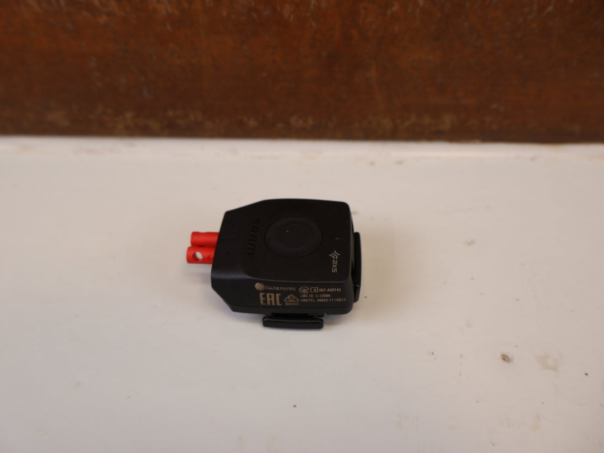 Zubehör von Sram, SRAM ETAP AXS BLIP BOX KONTROLLMODUL / TRIATHLON & ZEITFAHR vor USEDBIKES-OB.DE Hintergrund