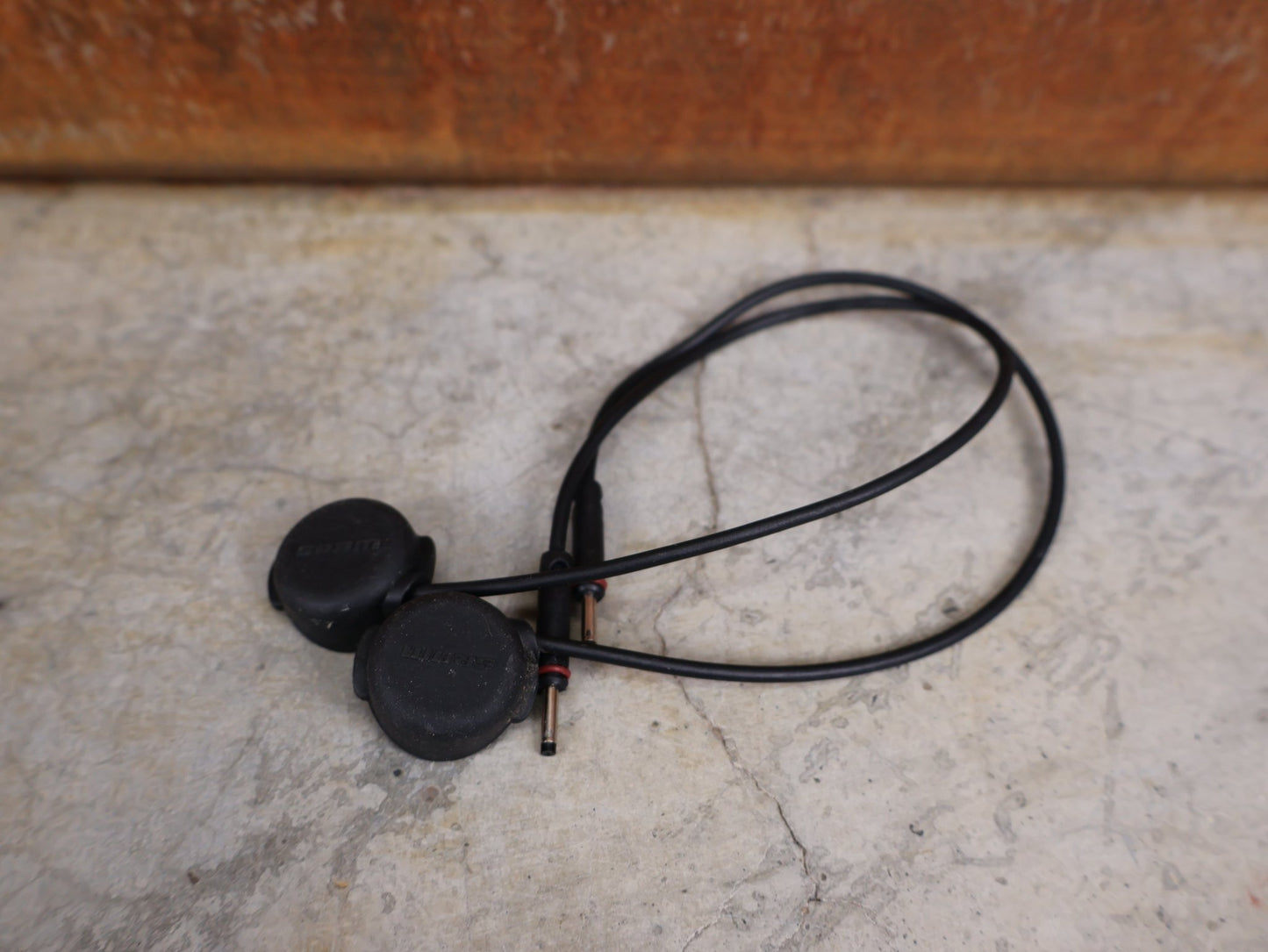 Zubehör von Sram, SRAM eTap AXS BLIPS SCHALTKNÖPFE – ZUSATZSCHALTER FÜR ROAD & AERO (2ER - SET) vor USEDBIKES - OB.DE Hintergrund