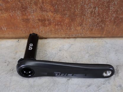 Kurbel von Sram, SRAM FORCE AXS D1 KURBELGARNITUR / DUB / 48 - 35 ZÄHNE / 172,5MM / 12 - FACH / 737G vor USEDBIKES - OB.DE Hintergrund