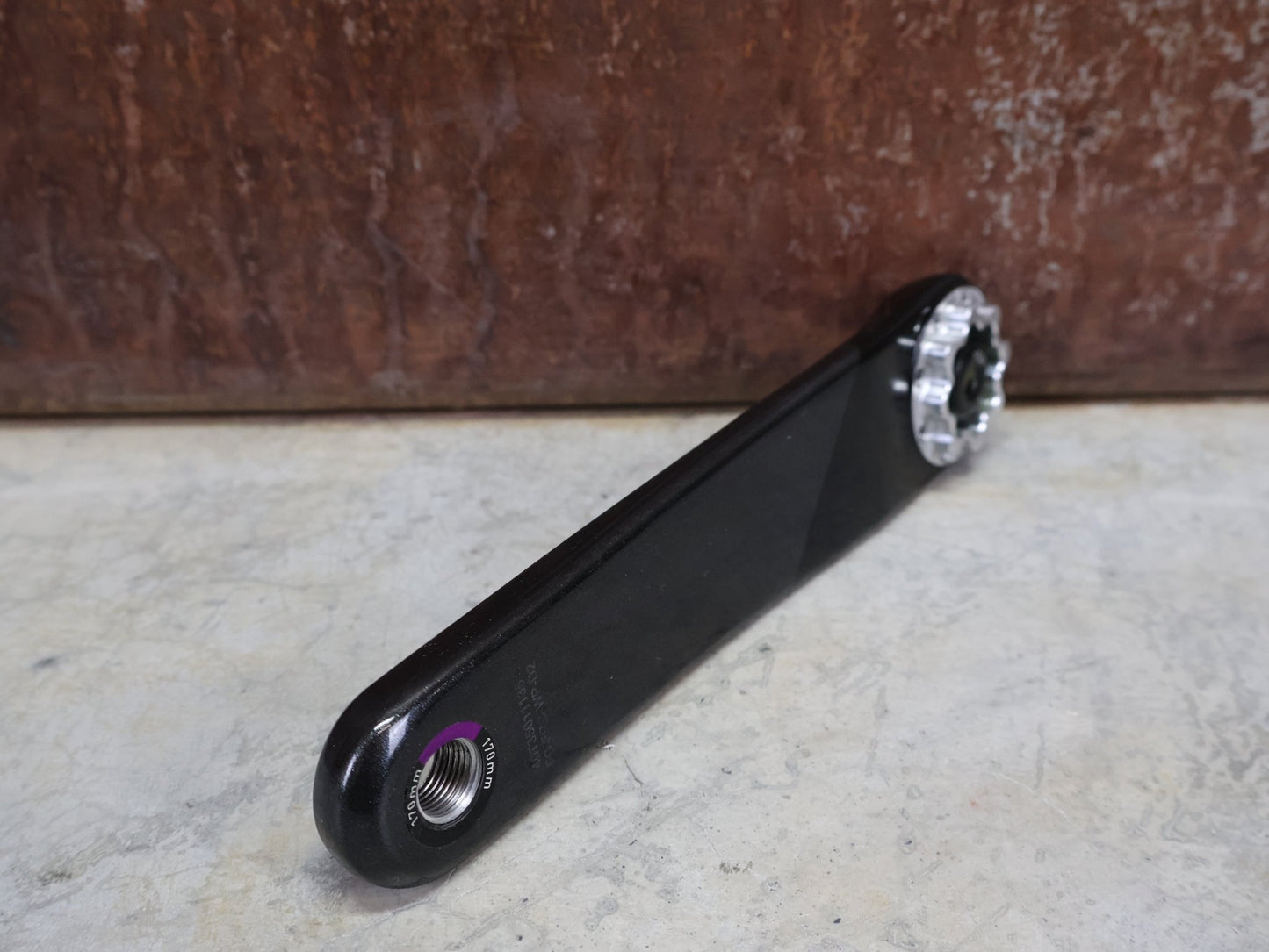 Kurbel von Sram, SRAM FORCE AXS D2 KURBELARME MY 24 DUB WIDE 8 - BOLT 170MM vor USEDBIKES - OB.DE Hintergrund