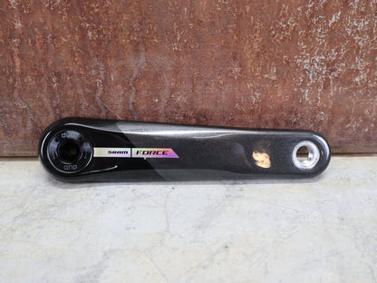 Kurbel von Sram, SRAM FORCE AXS D2 KURBELARME MY 24 DUB WIDE 8 - BOLT 170MM vor USEDBIKES - OB.DE Hintergrund
