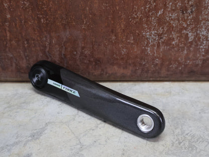 Kurbel von Sram, SRAM FORCE AXS D2 QUARQ POWERMETER MY 24 DUB WIDE 8 - BOLT 170MM vor USEDBIKES - OB.DE Hintergrund