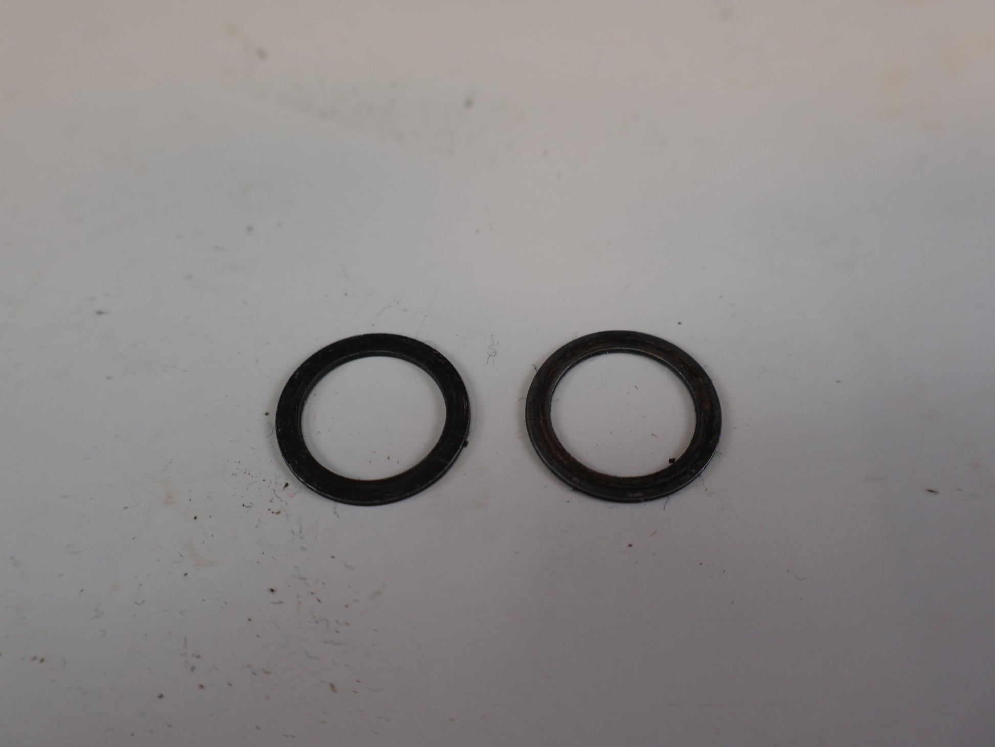 Kurbel von Sram, SRAM FORCE AXS DUB WIDE KURBEL / MY 2024 / 172,5 MM / 38T / 593 G vor USEDBIKES-OB.DE Hintergrund