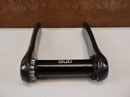 Kurbel von Sram, SRAM FORCE D1 DUB KURBELARM-SET / 172,5 MM CARBON KURBEL / 8-BOLT ANTRIEB vor USEDBIKES-OB.DE Hintergrund