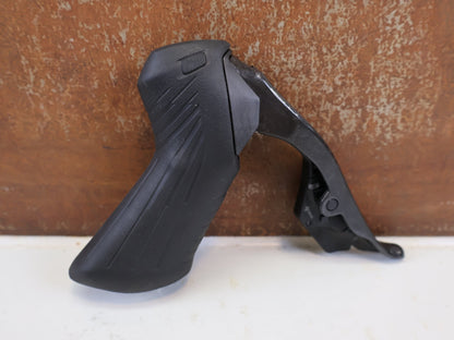 Brems-/ Schalthebel von Sram, SRAM FORCE E1 AXS HRD BREMS-/ SCHALTHEBEL DISC / SET vor USEDBIKES-OB.DE Hintergrund