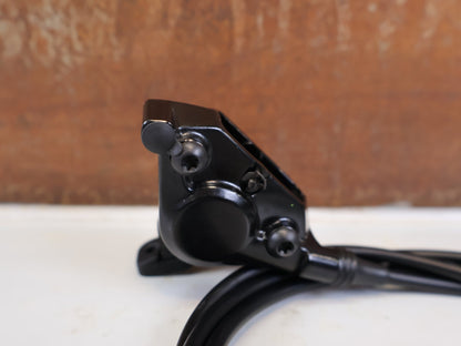 Brems-/ Schalthebel von Sram, SRAM FORCE E1 AXS HRD BREMS-/ SCHALTHEBEL DISC / SET vor USEDBIKES-OB.DE Hintergrund