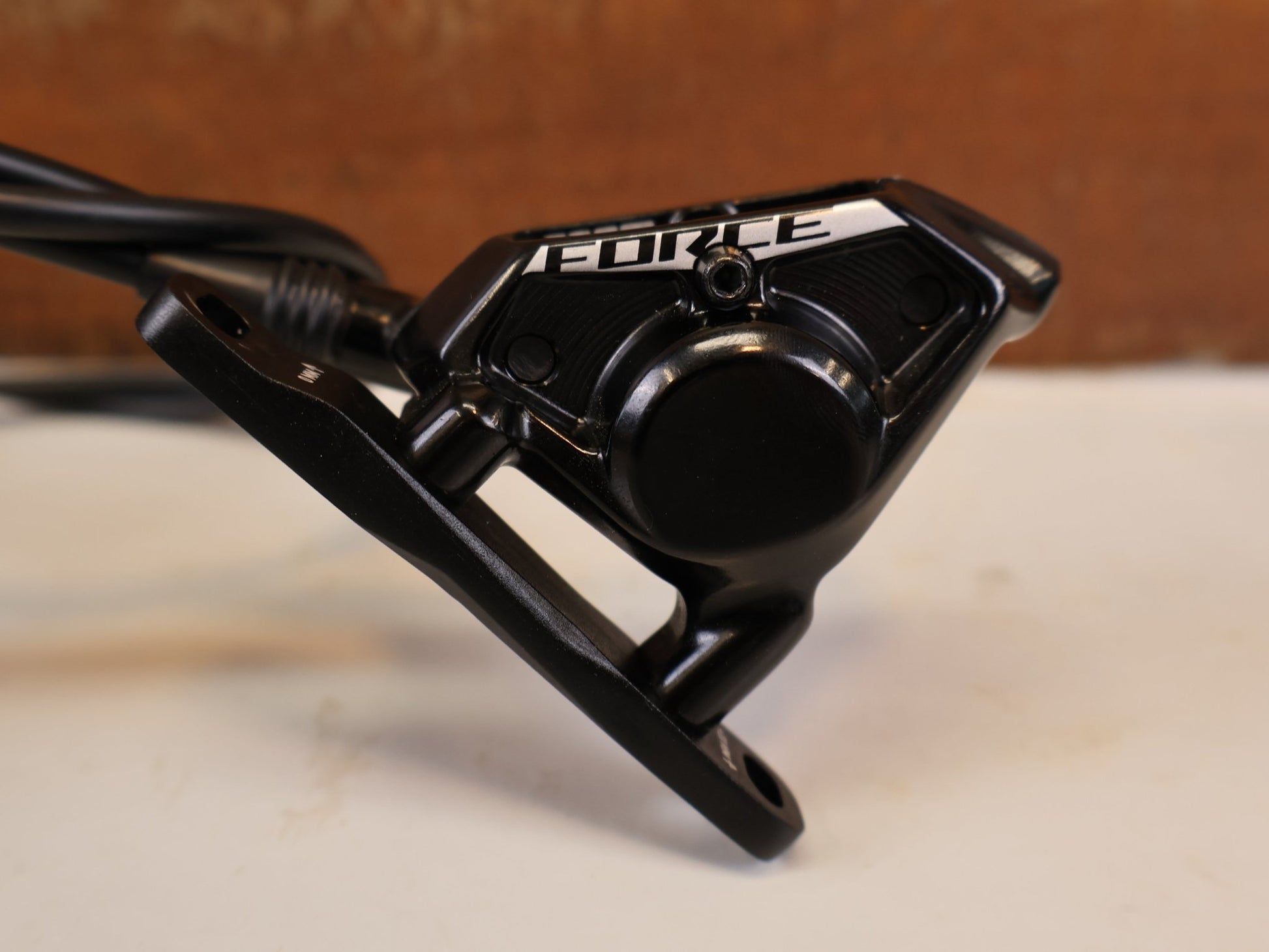 Brems-/ Schalthebel von Sram, SRAM FORCE E1 AXS HRD BREMS-/ SCHALTHEBEL DISC / SET vor USEDBIKES-OB.DE Hintergrund